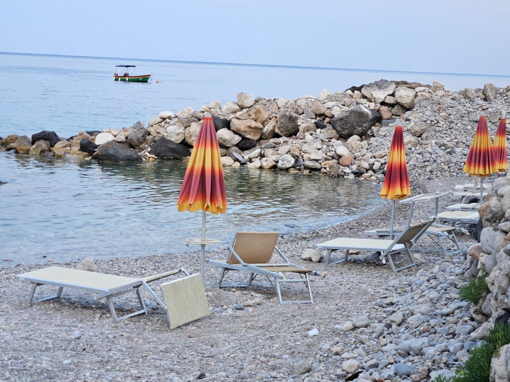 Taorbay Bed & Breakfast Giardini Naxos Exterior photo